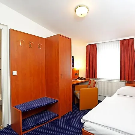 Stadt Hannover 3* Göttingen